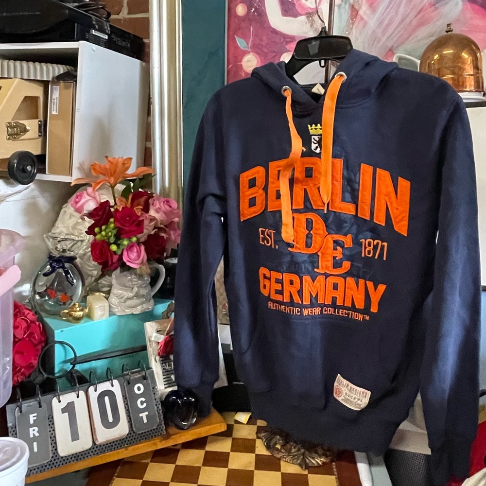 Vtg Berlin Germany Hooded Sweatshirt Unisex Berlin Hoodie